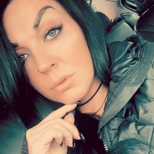 Meet your Posher, Kari